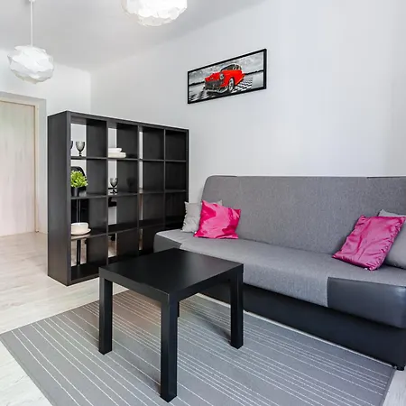 Apartment Flat At Poznanska Str Great Location Centre