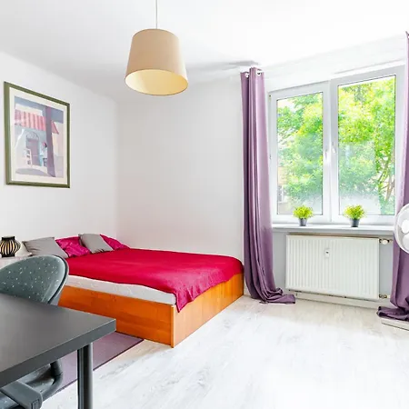 Flat At Poznanska Str Great Location Centre Διαμέρισμα *