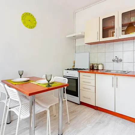 Flat At Poznanska Str Great Location Centre *